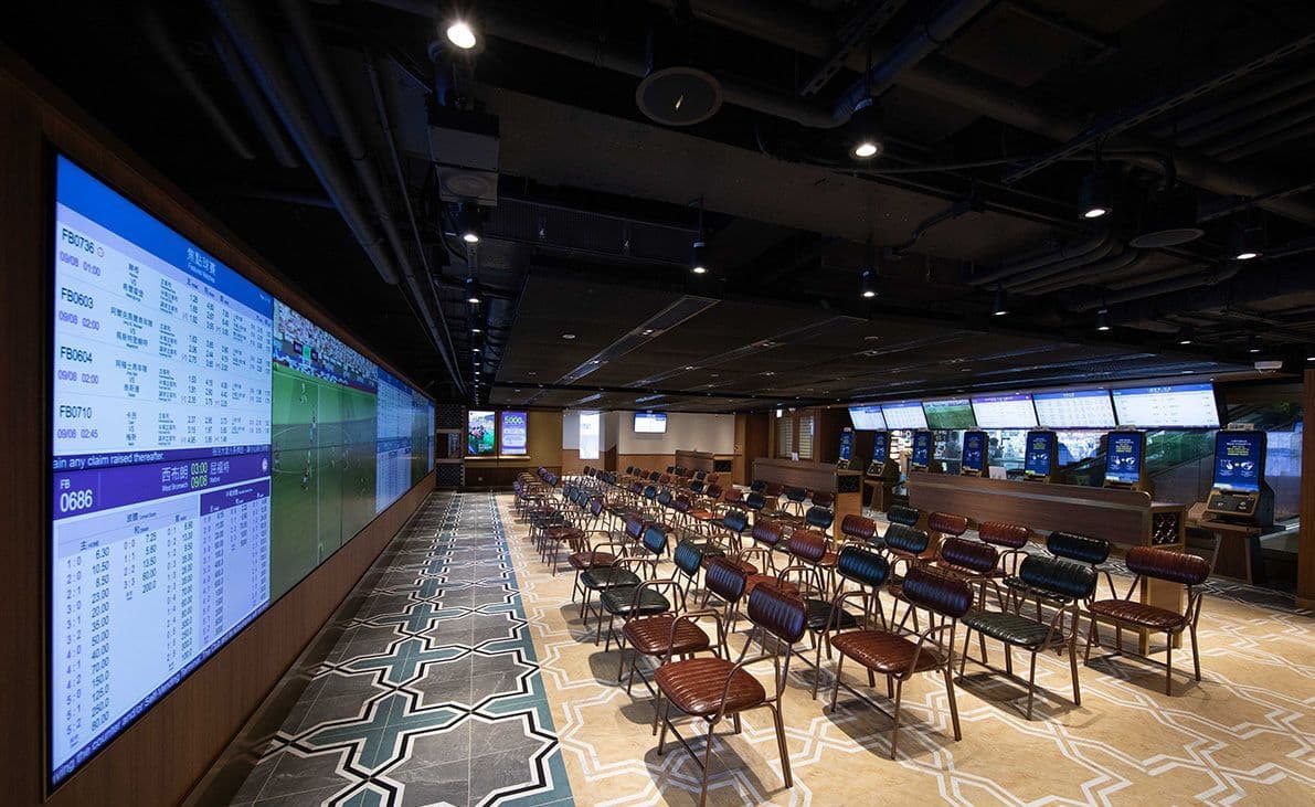 Hong Kong Jockey Club - Photo 13