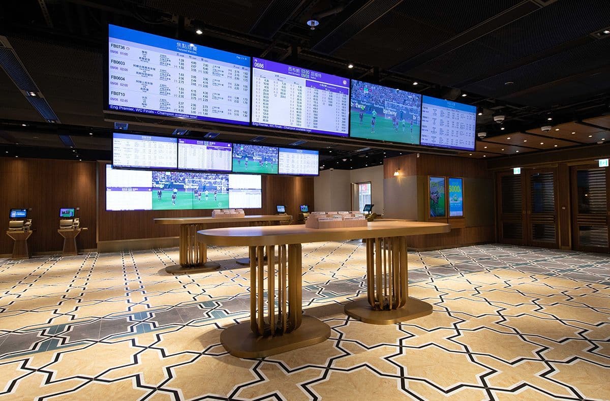 Hong Kong Jockey Club - Photo 2